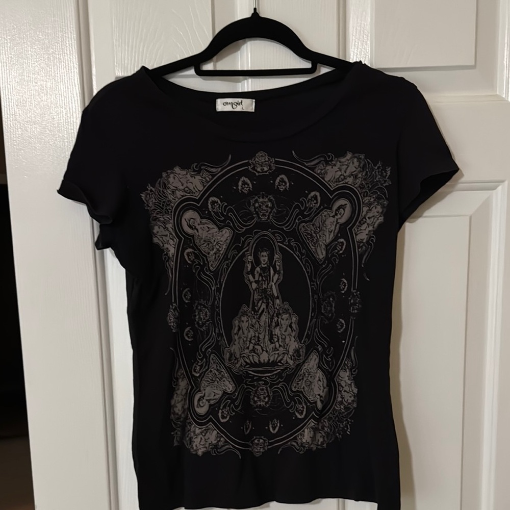 Omgirl tee size L